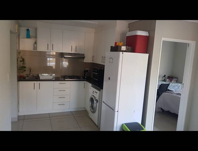 2 bed property to rent in LA COLLINE